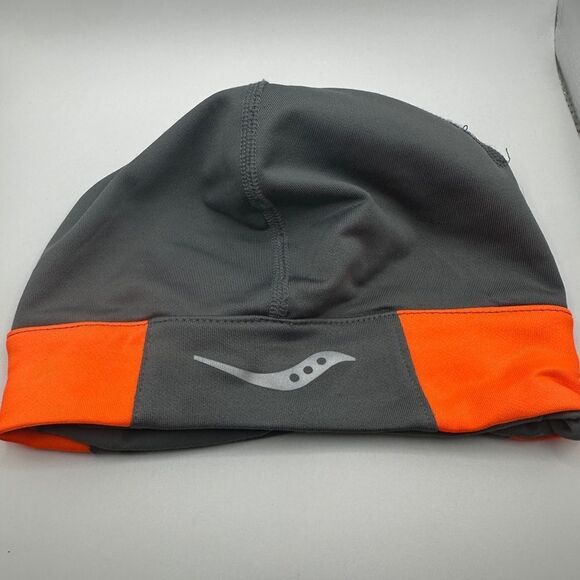 Pre-owned, Unisex Saucony Drylete Beanie hat - Picture 4 of 6